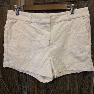 Ann Taylor Loft Shorts Women's‎ Size 8 White Embellished Floral Applique 3.5"